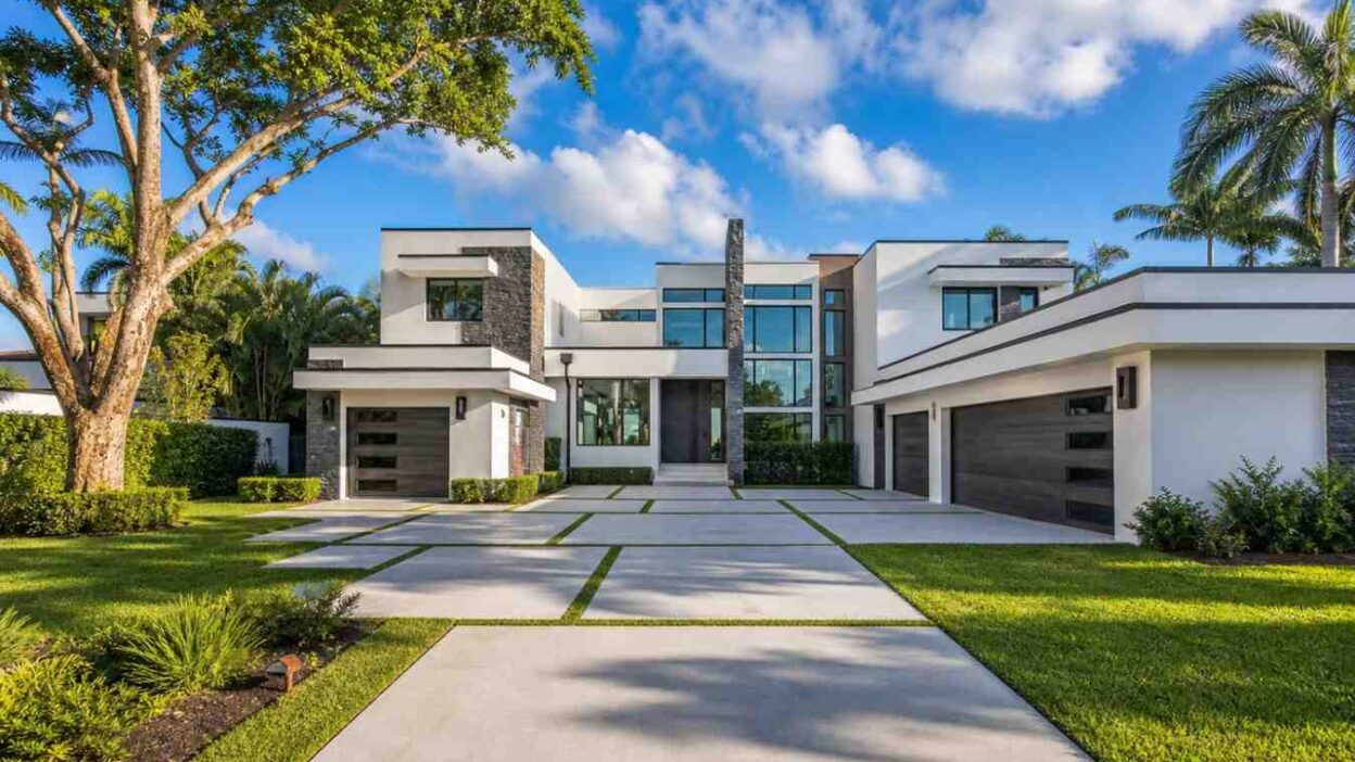 Tropical Modern Luxury Villa